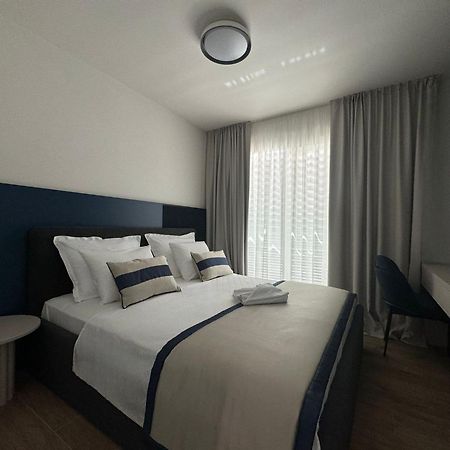 Apartments Dernaj Vir Ngoại thất bức ảnh